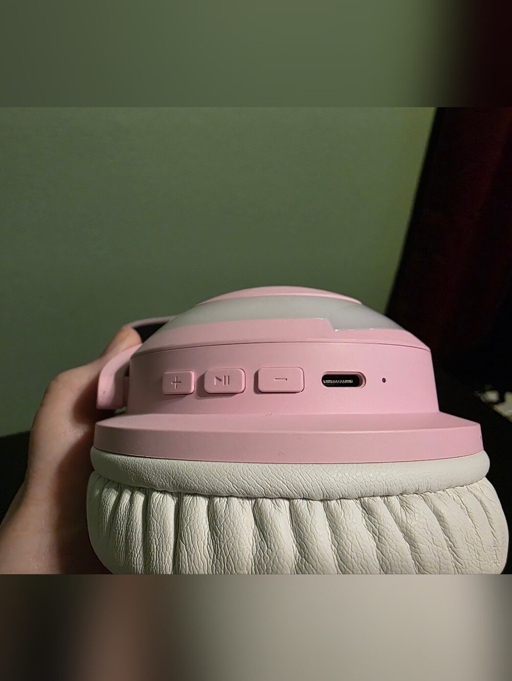YOWU Pink Cat Ear 3G Wireless Headphones Excellent Condition with Carrying Case - Picture 9 of 16